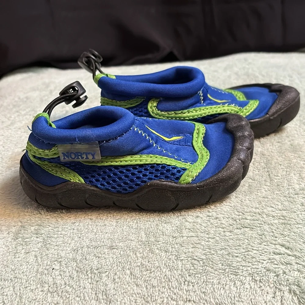 Norty waters shoe size 7
